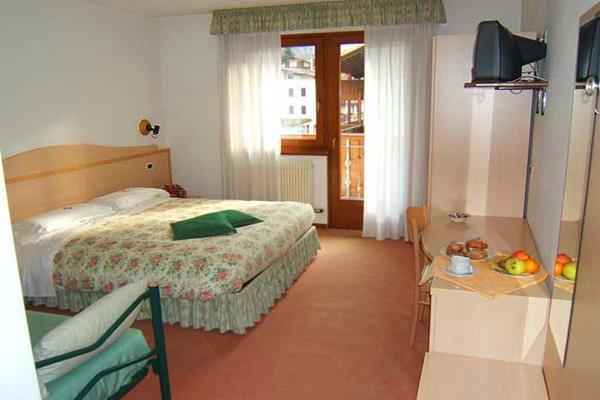 Maffei Hotel Pinzolo Kültér fotó