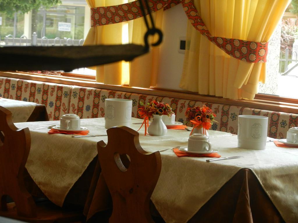 Maffei Hotel Pinzolo Kültér fotó